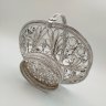 Купить Конфетница с ручкой, выполненная в технике скани, мельхиор (медь-никель), СССР, 1960-1990 гг.