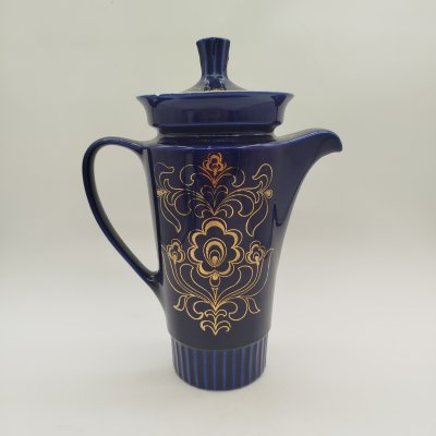 купить Кувшин кобальтовый с растительным декором, фарфор, крытье, роспись, золочение, Бронницкий завод фарфоровых изделий «Возрождение», СССР, 1971-1981 гг.