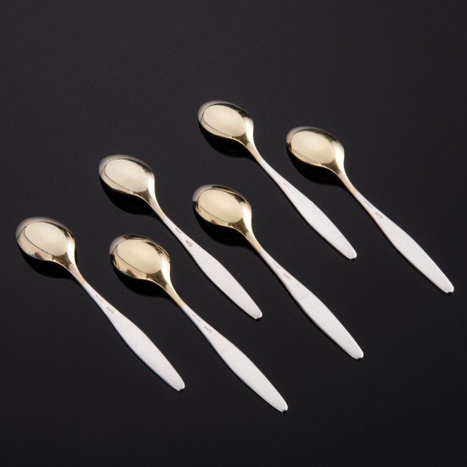 Набор из шести чайных ложек с орнаментом на черенках в оригинальной ...