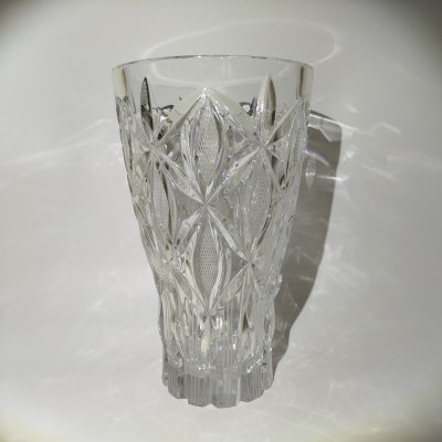 купить Ваза для цветов, украшенная декором в виде лепестков, хрусталь, Ленинградский завод художественного стекла (ЛЗХС), СССР, 1970-1990 гг.