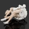 Купить Статуэтка "Сидящая балерина", фарфор, роспись, NAO Porcelain, Испания, 1970-1990 гг.