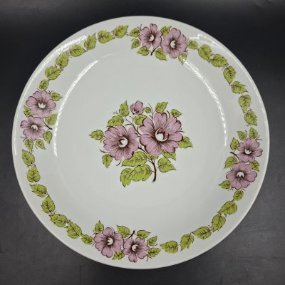 купить Блюдо круглое с цветочным декором в розово-зеленой гамме, фарфор, печать, Epiag Royal Czechoslovakia, Чехословакия, 1970-1990 гг.