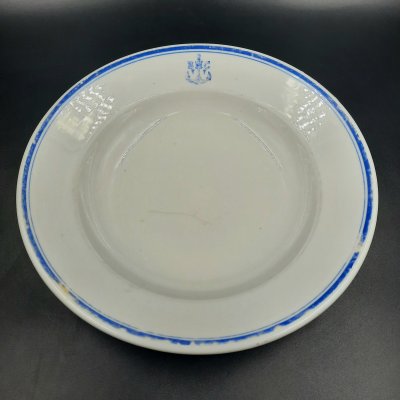 купить Тарелка суповая с эмблемой ВМС (Военно-морских сил СССР), фарфор, деколь, обводка, Дулевский фарфоровый завод (Дулёво), СССР, 1951 г.