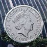 Купить Великобритания 5 фунтов 2020 "Звери Королевы - Белый лев Мортимера" в буклете