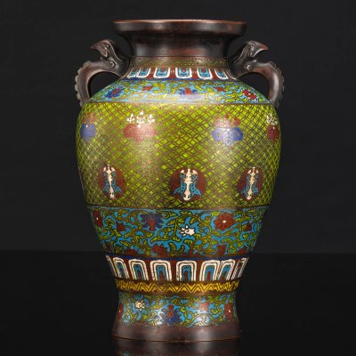 купить Ваза в стиле шинуазри, с изображением цветов и птиц, сплав металлов, Китай, 1970-1990 гг.