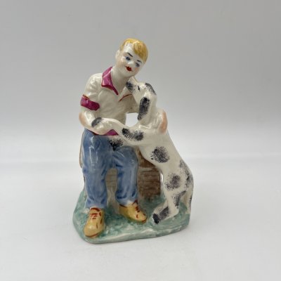 купить Статуэтка "Мальчик с собакой", фарфор, роспись, Барановский фарфоровый завод, Украина, 1980-2000 гг.