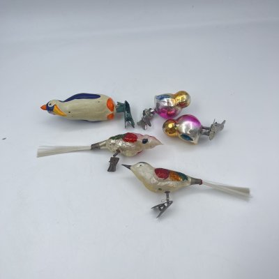 купить Набор из пяти ёлочных игрушек в форме птиц на прищепках, стекло, краска, металл, СССР, 1960-1990 гг.