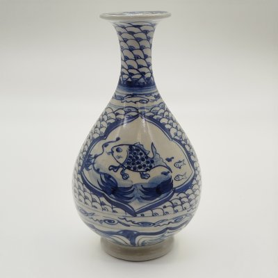 купить Ваза, украшенная изображением рыбки и птицы, фарфор, роспись, Китай, 1950-1980 гг.