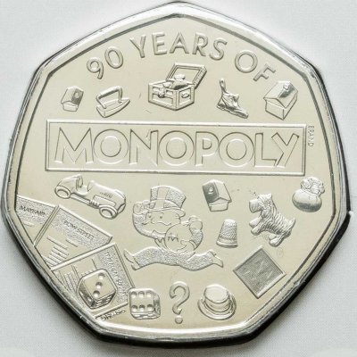 купить Великобритания 50 пенсов 2025 "90-летие игры Монополия - предметы игры, надпись Монополия поверх" в буклете
