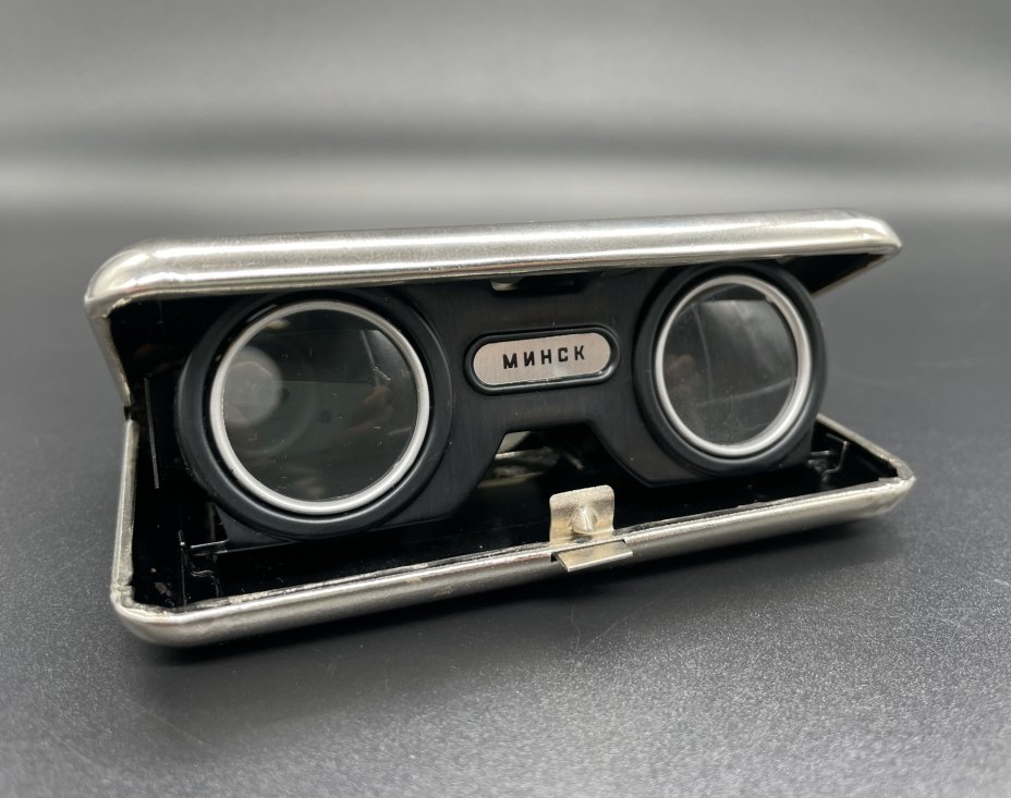 Бинокль театральный (складной) "Минск". Изготовитель: ПО "Интеграл ...