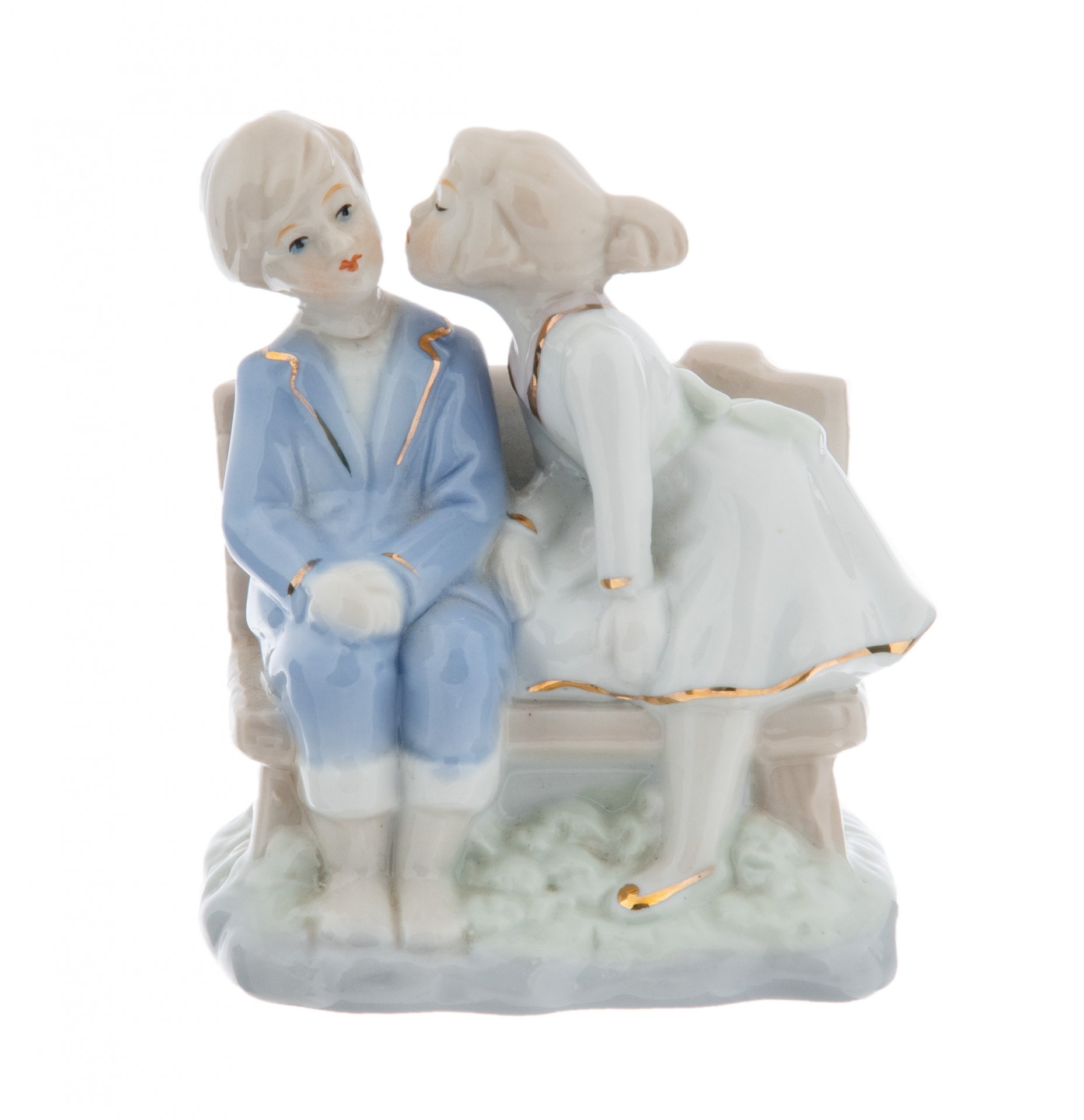 Статуэтка \"Первый поцелуй\", фарфор, аэрография, Китай, 2000-2015 гг ...