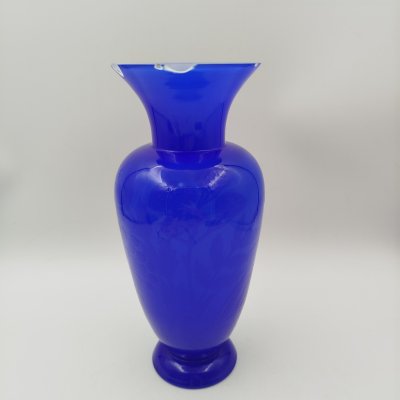 купить Ваза "Фасонная" с цветочным декором, автор Е.В. Яновская, стекло, трехслойное, травление, Ленинградский завод художественного стекла (ЛЗХС), СССР, 1950-1960 гг.