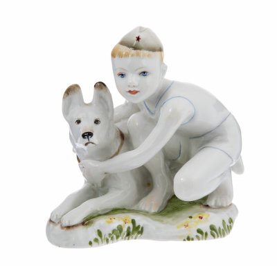 Купить Статуэтка "Юный пограничник с собакой", фарфор, роспись, Ленинградский фарфоровый завод ("ЛФЗ"), скульптор Г.С. Столбова, СССР, 1970-1986 гг.