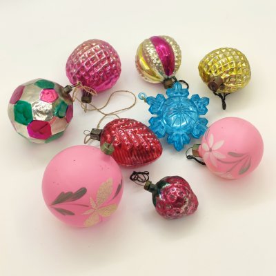 купить Набор ёлочных игрушек различных форм и расцветок (9 шт.), стекло, краска, металл, СССР, 1960-1980 гг.