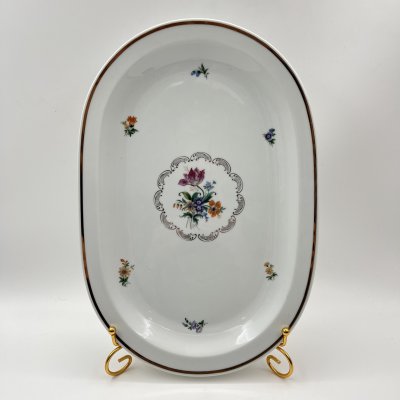 купить Блюдо овальной формы, украшенное цветочным декором, фарфор, деколь, золочение, Colditz (Кольдиц), ГДР, 1970-1980 гг.