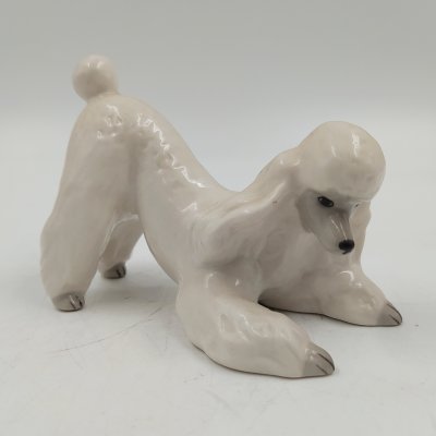 купить Статуэтка "Пудель", скульптор Т.С. Линчевская, фарфор, роспись, Ленинградский фарфоровый завод (ЛФЗ), Россия, 1989-2001 гг.