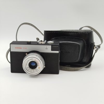 купить Фотоаппарат "Смена-8" в оригинальном кофре, пластик, кожа, стекло, ЛОМО (Ленинградское оптико-механическое объединение), СССР, 1970-1990 гг.