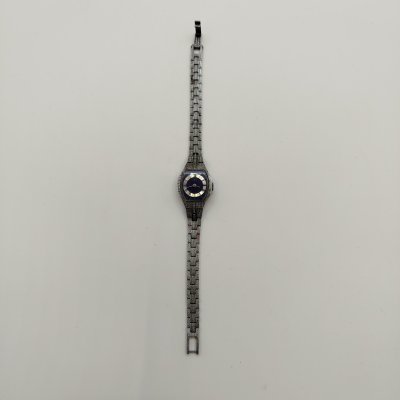 купить Часы наручные женские, металл, стекло, Завод «Луч», с. Новоселки, Беларусь, 1991-2000 гг.