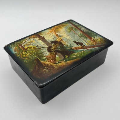 купить Шкатулка лаковая "Утро в сосновом лесу", художник А.Морозова, папье-маше, роспись, лак, письмо "по-сквозному", Федоскинская фабрика миниатюрной живописи (Федоскино), СССР, 1978 г.