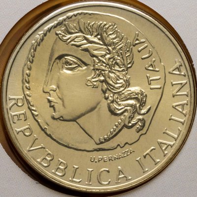купить Италия 2000 лир (lire) 1999 "110 лет со дня основания Национального музея Рима" в буклете