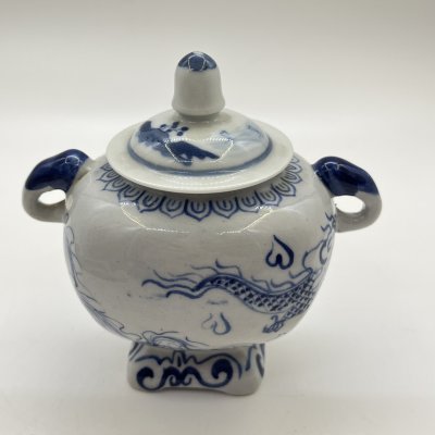 купить Чайница с изображением дракона (крышка в подборе!), фарфор, роспись, Китай, 1960-1980 гг.