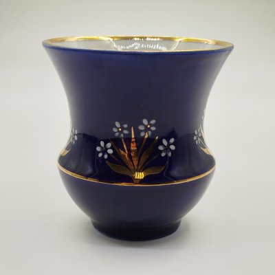 купить Ваза с растительным декором, фарфор, крытье кобальтом, золочение, роспись, Бронницкий завод фарфоровых изделий «Возрождение», СССР, 1980-1990 гг.