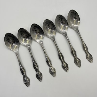 купить Набор из 6-ти столовых ложек, украшенных растительным декором, нержавеющая сталь, Павловский завод художественных металлоизделий им. С.М. Кирова, СССР, 1970-1990 гг.
