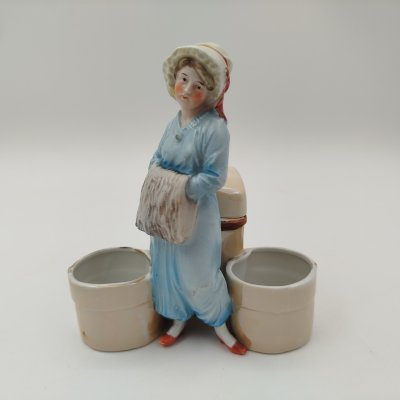 купить Набор для специй "Девушка с муфтой", фарфор, роспись, люстр, Западная Европа, 1950-1970 гг.