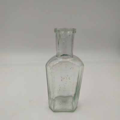 купить Флакон аптекарский уплощенной формы, стекло, Россия, 1900-1940 гг.