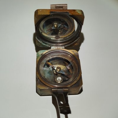 купить Компас геологический "Marine Arts", латунь, железо, медь, стекло, Индия, 1970-2000 гг.