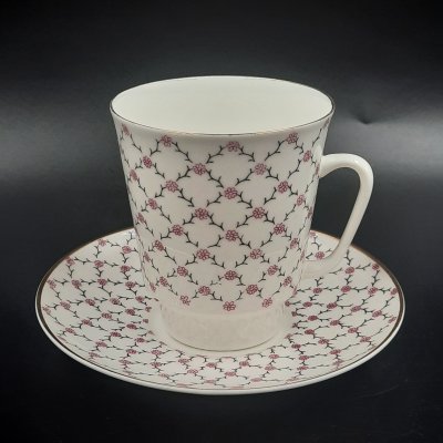 купить Пара кофейная "Розовая сетка", автор формы "Майская" Э.М. Криммер, фарфор, деколь, золочение, Ленинградский фарфоровый завод (ЛФЗ), Россия, 1989-2001 гг.