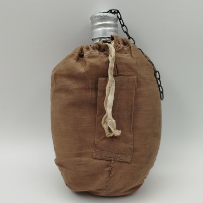 купить Фляга армейская в мешочке, алюминий, ткань, Завод «Красный Выборжец», СССР, 1958 г.