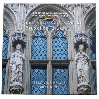 купить Бельгия годовой набор из 8 монет плюс жетон 2005 "Историческая площадь в Брюсселе Гран-Плас"