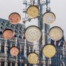 Купить Бельгия годовой набор из 8 монет плюс жетон 2005 "Историческая площадь в Брюсселе Гран-Плас"