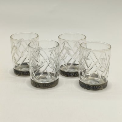 купить Набор стопок "Весенний" на 4 персоны, стекло, металл, Ленинградское объединение электронного приборостроения «Светлана», СССР, 1970-1990 гг.