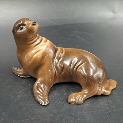 купить Статуэтка "Морской котик", фаянс, роспись, Астраханский фарфоровый завод «Сциталис», Российская Федерация, 1991-2000 гг.