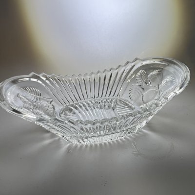 купить Салатник небольшой необычной формы с цветочным декором, хрусталь, пресс, СССР, 1970-1990 гг.