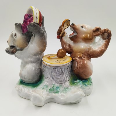 купить Чернильница «Медвежата», скульптор Е.И. Чарушин, фарфор, роспись, Ленинградский фарфоровый завод (ЛФЗ), СССР, 1961 г.