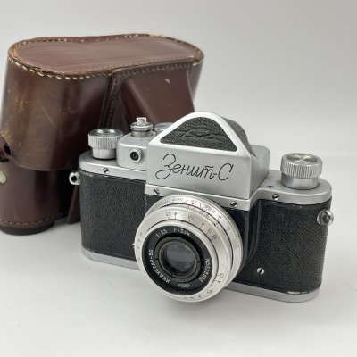 купить Фотоаппарат (нерабочий) "Зенит-С" с объективом "Индустар-50" 1:3,5, F=5 cm, в кофре, металл, стекло, кожа, Красногорский механический завод (КМЗ), СССР, 1956 г.