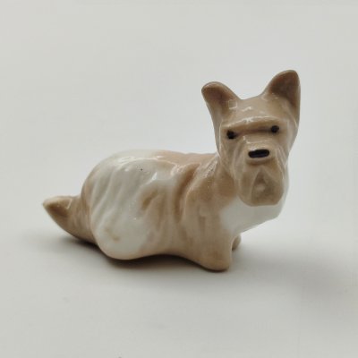 купить Статуэтка миниатюрная "Шотландский терьер" ("Шотландка"), скульптор Н.Е. Муратов, фарфор, СССР, 1970-1980 гг.