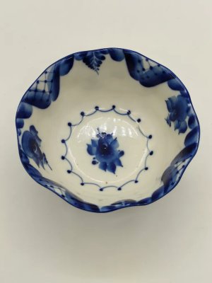 купить Салатник (конфетница) с цветочным декором, Гжель, фарфор, роспись, Россия, 1991-2005 гг.