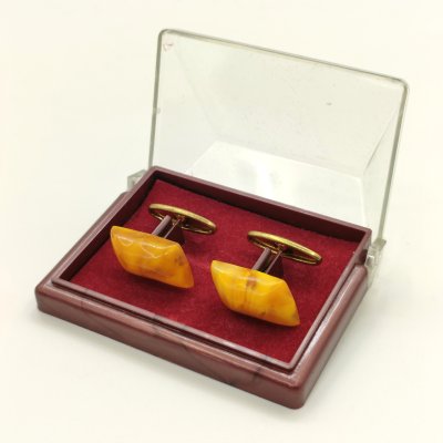 купить Запонки прямоугольной формы с вставками янтарного цвета, в оригинальном футляре, металл, композитный материал, пластмасса, СССР, 1960-1980 гг.