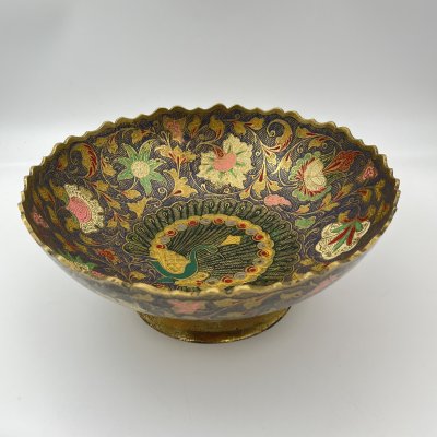 купить Фруктовница в восточном стиле с изображением павлина и флоральных мотивов, латунь, холодные эмали, Индия, 1970-1990 гг.