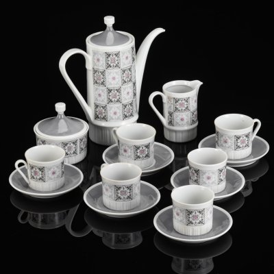 купить Сервииз кофейный на 6 персон (15 предметов), украшенный флоральным орнаментом, фарфор, деколь, Aelteste Volkstedt, ГДР, 1960-1980 гг.