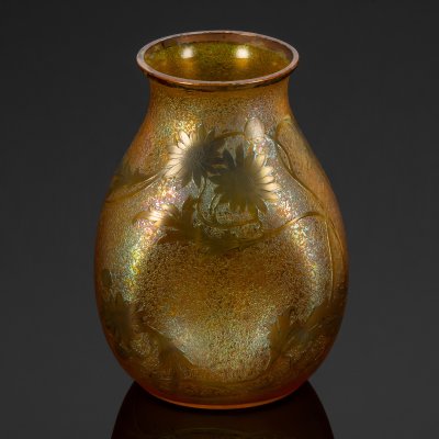 купить Ваза с цветочным декором в виде ромашек, стекло, иризация, кракле, Западная Европа, 1900-1930 гг.