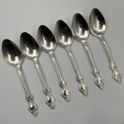 купить Набор столовых ложек на 6 персон с цветочным декором, мНЦ (медь-никель-цинк), Режевский механический завод (РМ), СССР, 1980-1990 гг.