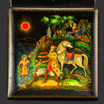 купить Шкатулка "Снегурочка", автор Алексей Михайлович Душин (1894-1982 гг.), папье-маше, роспись, лак, Палех, СССР, 1953 г.