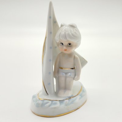 купить Статуэтка "Малыш-сёрфингист", фарфор, роспись, золочение, Южная Корея, 1980-2000 гг.