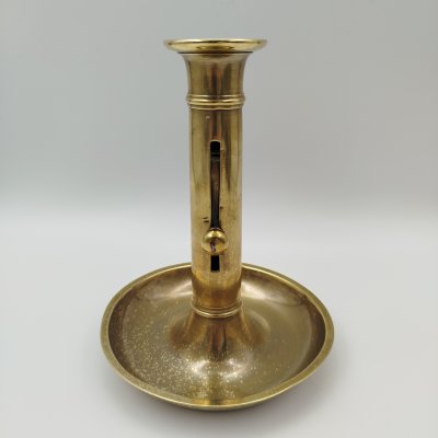 купить Подсвечник с подъемным механизмом на одну свечу с чашей у основания, металл, Европа, 1900-1930 гг.