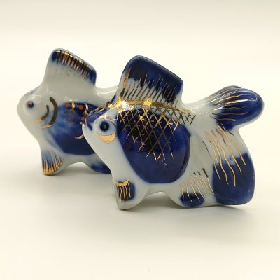 купить Пара перечниц (солонок) "Рыбка", автор модели В. А. Ватагин, автор росписи А.А. Яцкевич, фарфор, роспись, золочение, Ленинградский фарфоровый завод (ЛФЗ), СССР, 1960-1969 гг.